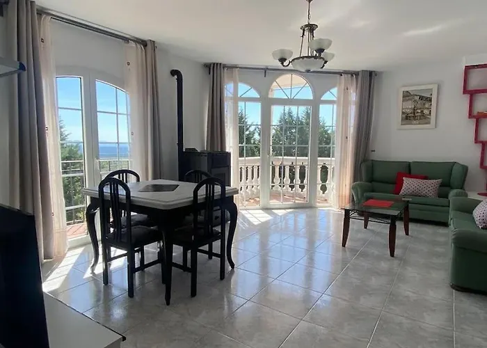 Vivienda Vistas Nyaraló *