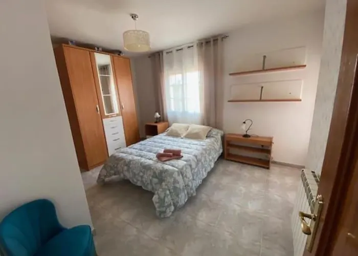 Vivienda Vistas Nyaraló Poyales del Hoyo